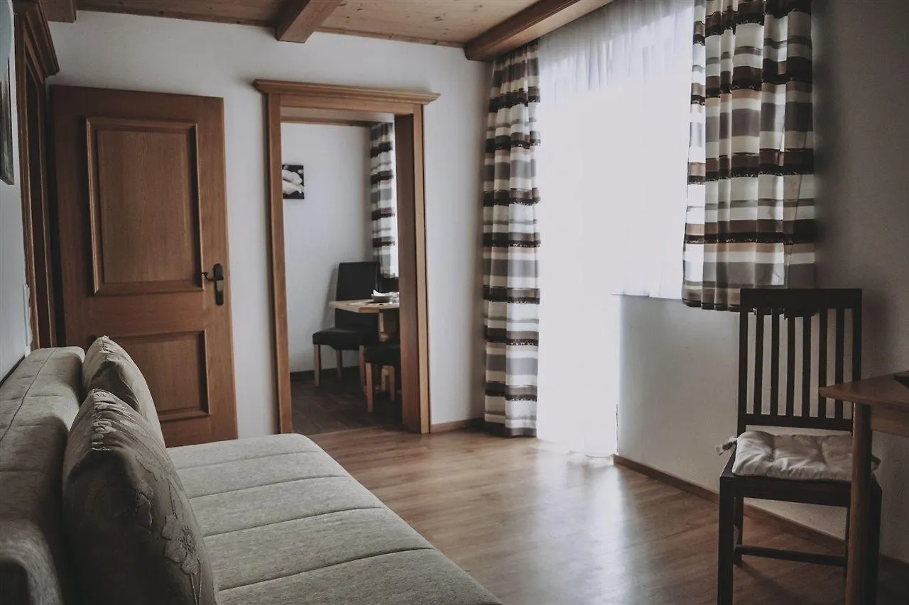 Landhaus Andrea Saalbach-Hinterglemm 0*,  Austria